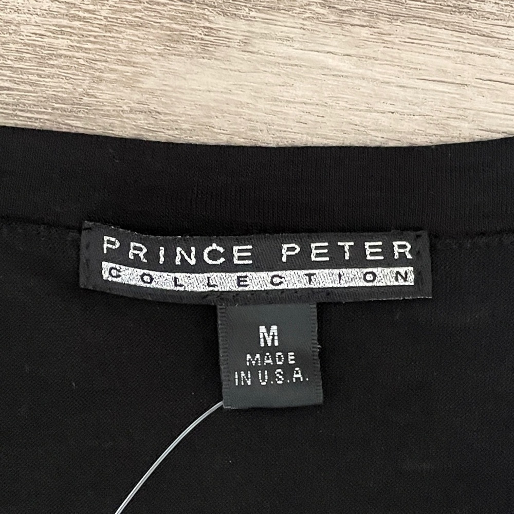 Prince Peter Collection Christmas Morning Bloomingdales Graphic Tee Nwt Sz M — image 5 of 8